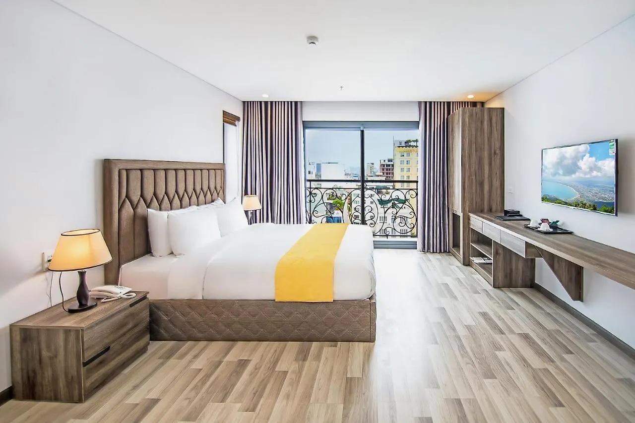 Sea Light Hotel Da Nang contacts