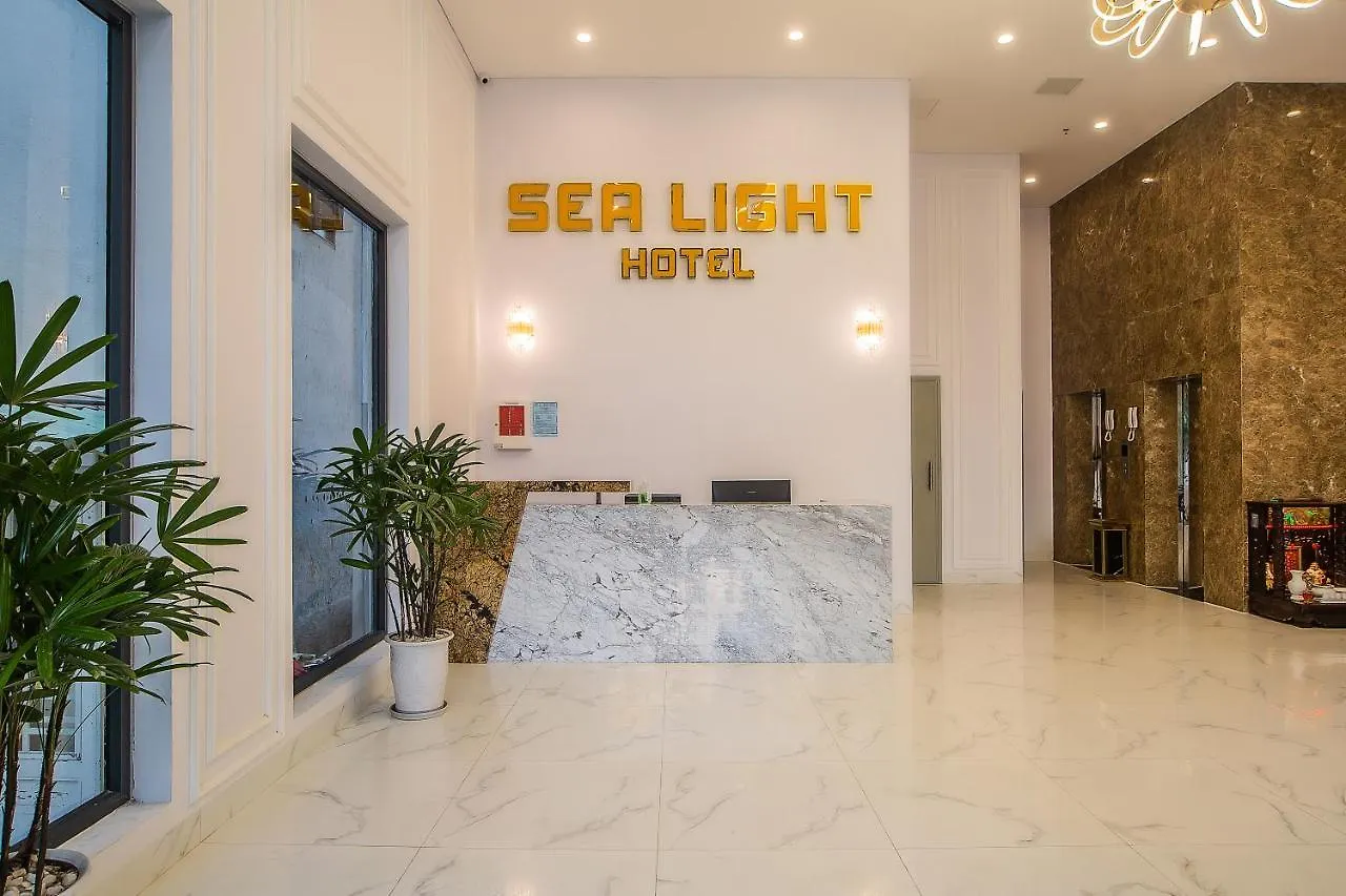 Sea Light Hotel Da Nang 4*,