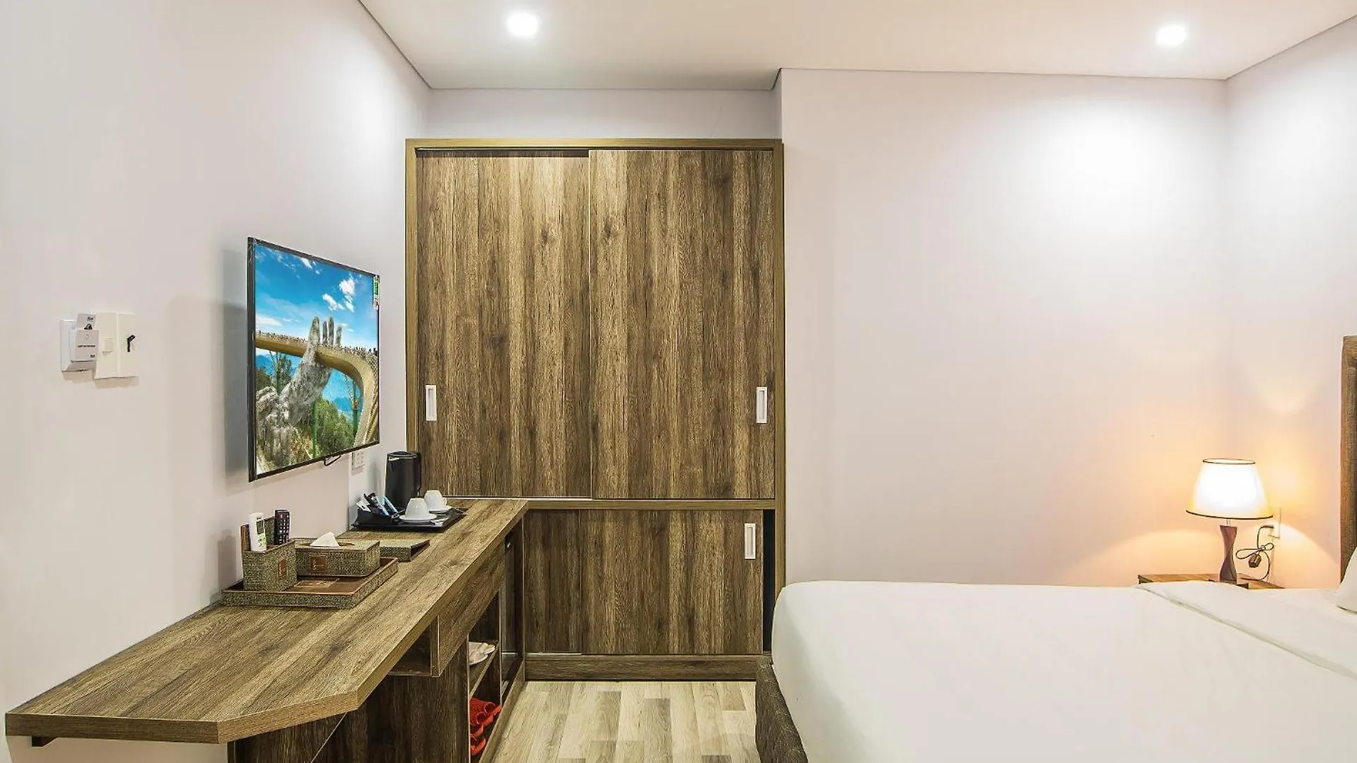 Sea Light Hotel Da Nang 4*,
